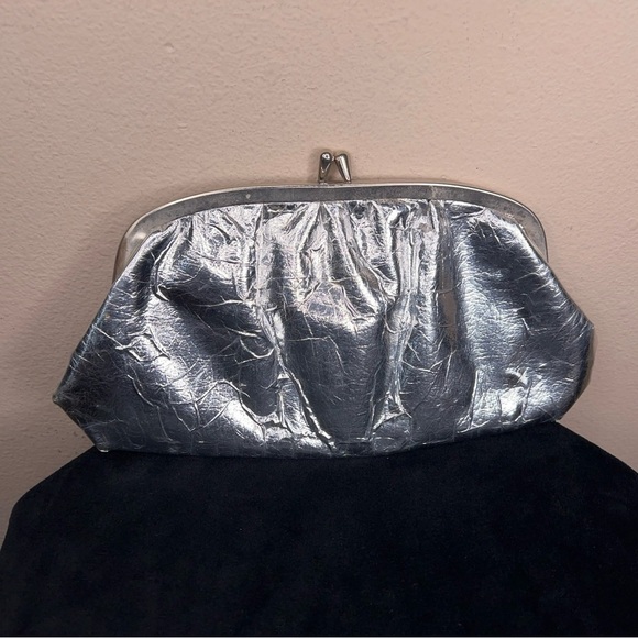 Vintage 1980s Silver Clutch Handbag Retro Shimmer Holiday Event Party Cocktail - Picture 3 of 6